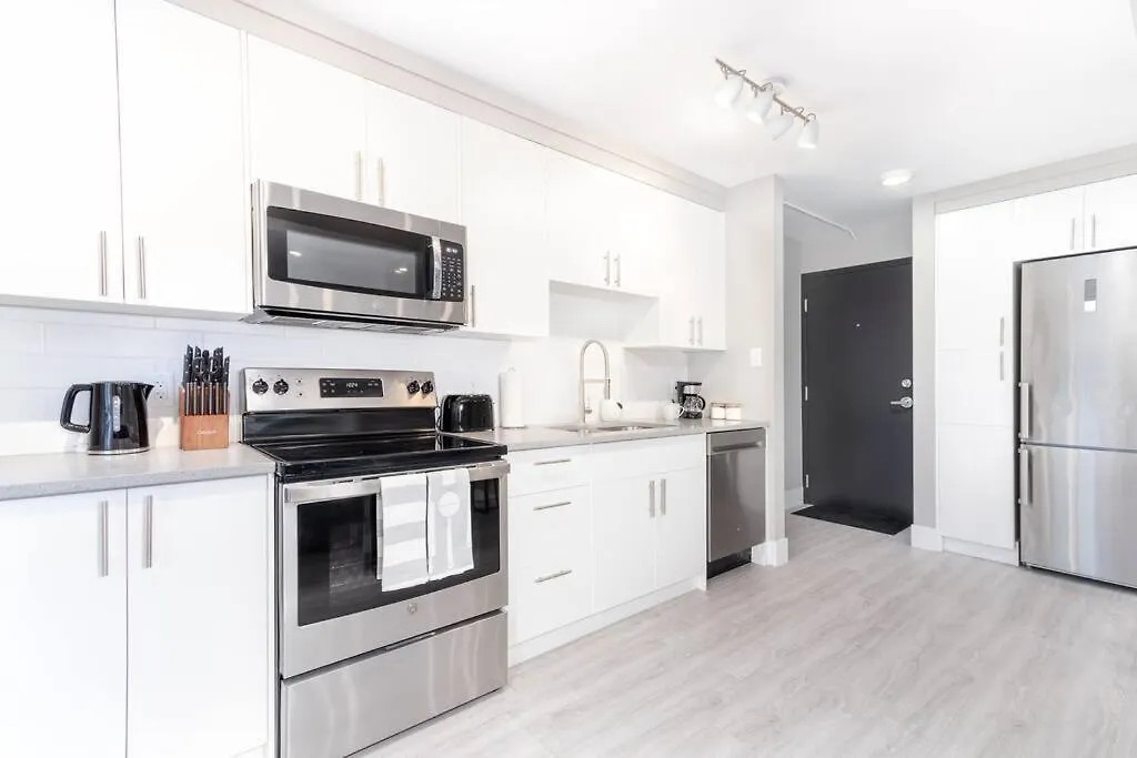 アパート Modern & Stylish 1-Bedroom Unit エドモントン