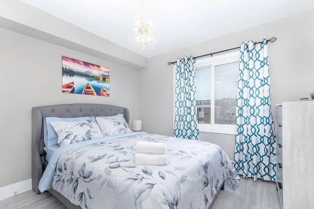 Modern & Stylish 1-Bedroom Unit エドモントン アパート