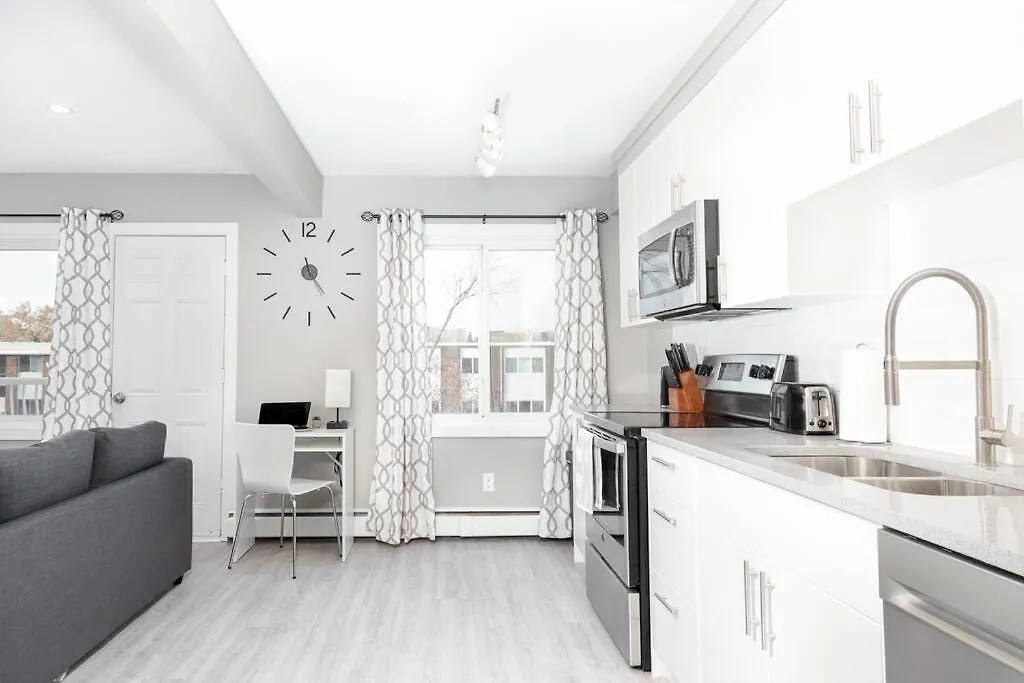 Modern & Stylish 1-Bedroom Unit エドモントン アパート